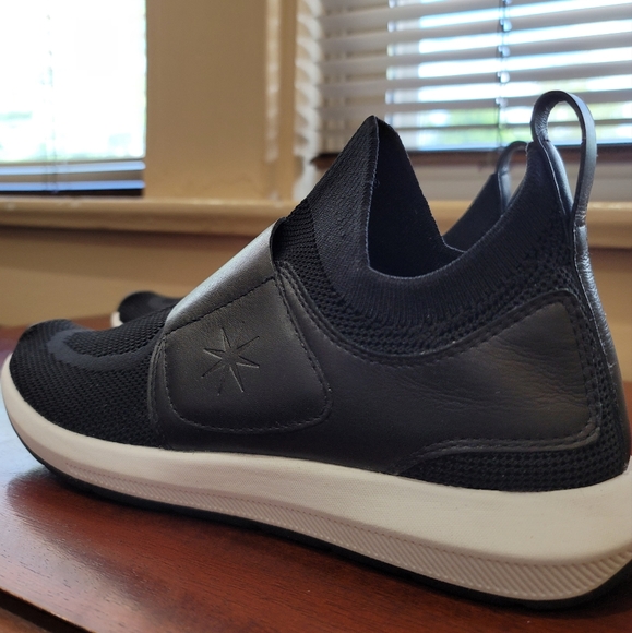 Womens MOBS Grid Set. Color: Nior/Vero Leather. Size: 8.5 Only worn a few times! - Picture 2 of 11